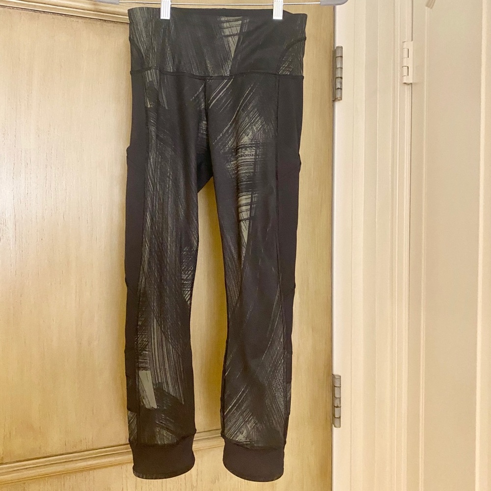 Lululemon Black and Green Leggings, Size 4